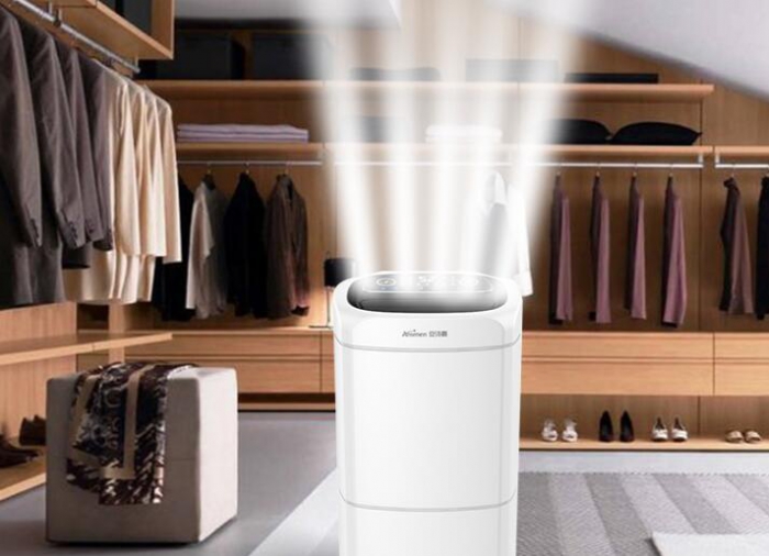 工業(yè)除濕機在工業(yè)生產和儲存中起著重要的作用。