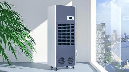 根據濕度要求不同，選用相應的除濕機